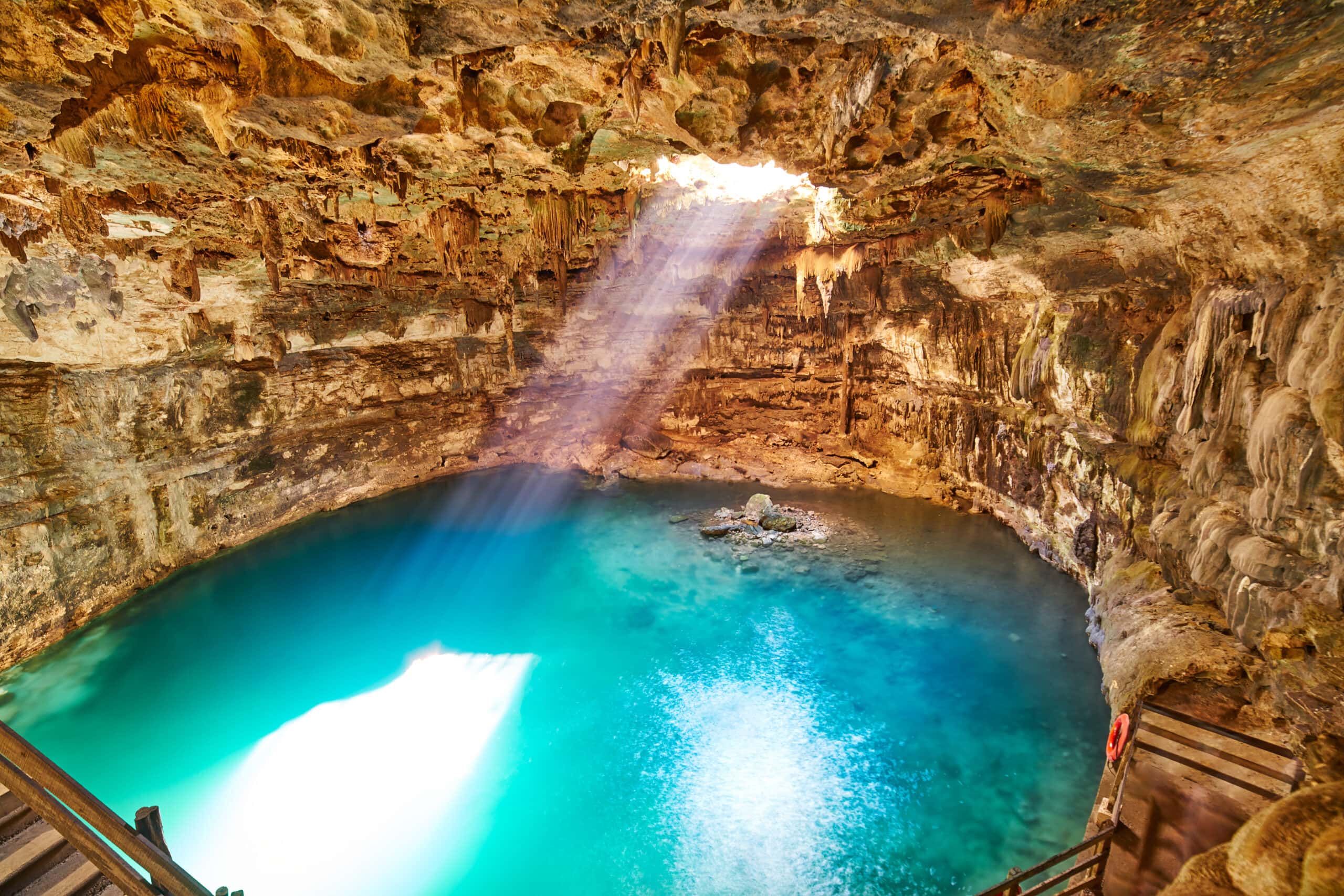 El Cenote Suytun Valladolid Viajeros Ocultos