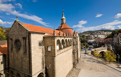 Iglesia y Convento de São Gonçalo
