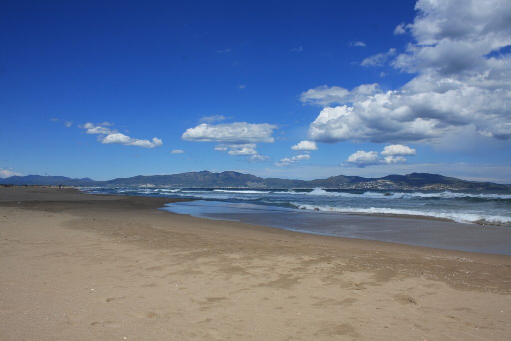 playa tranquila en cataluña