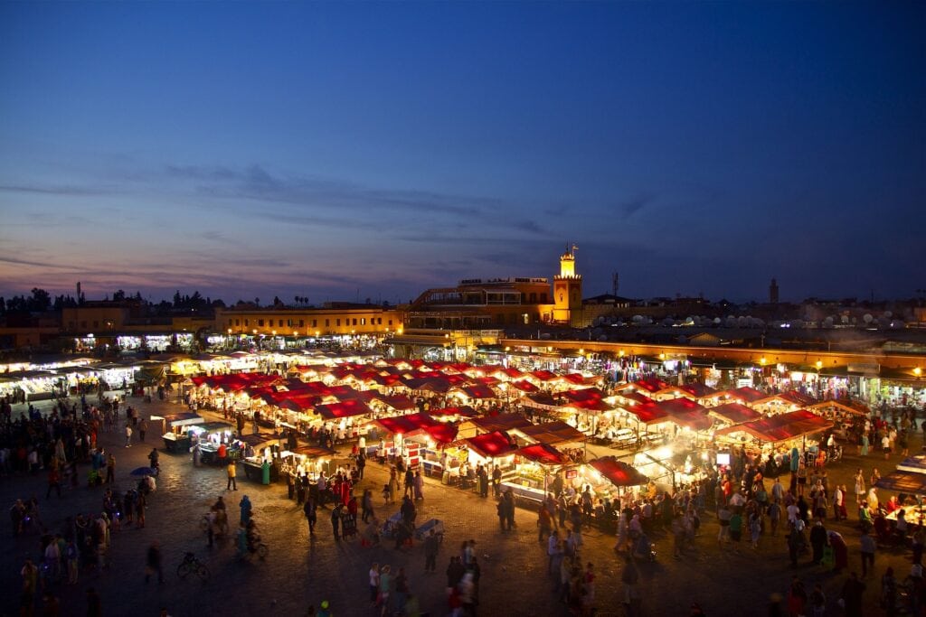 plaza en Marrakech de noche
