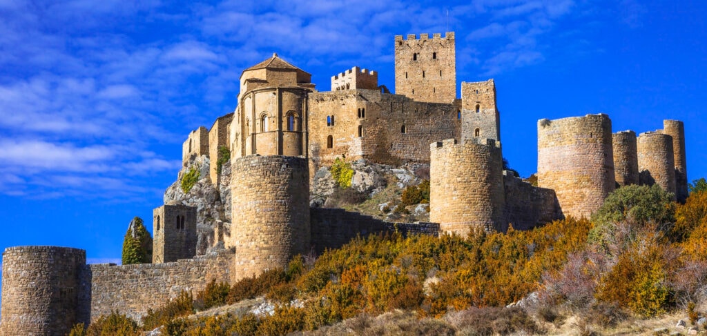 El Castillo de Loarre (Huesca) en ruta de castillos en España