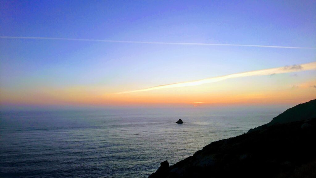 amanecer en Cabo de Finisterre