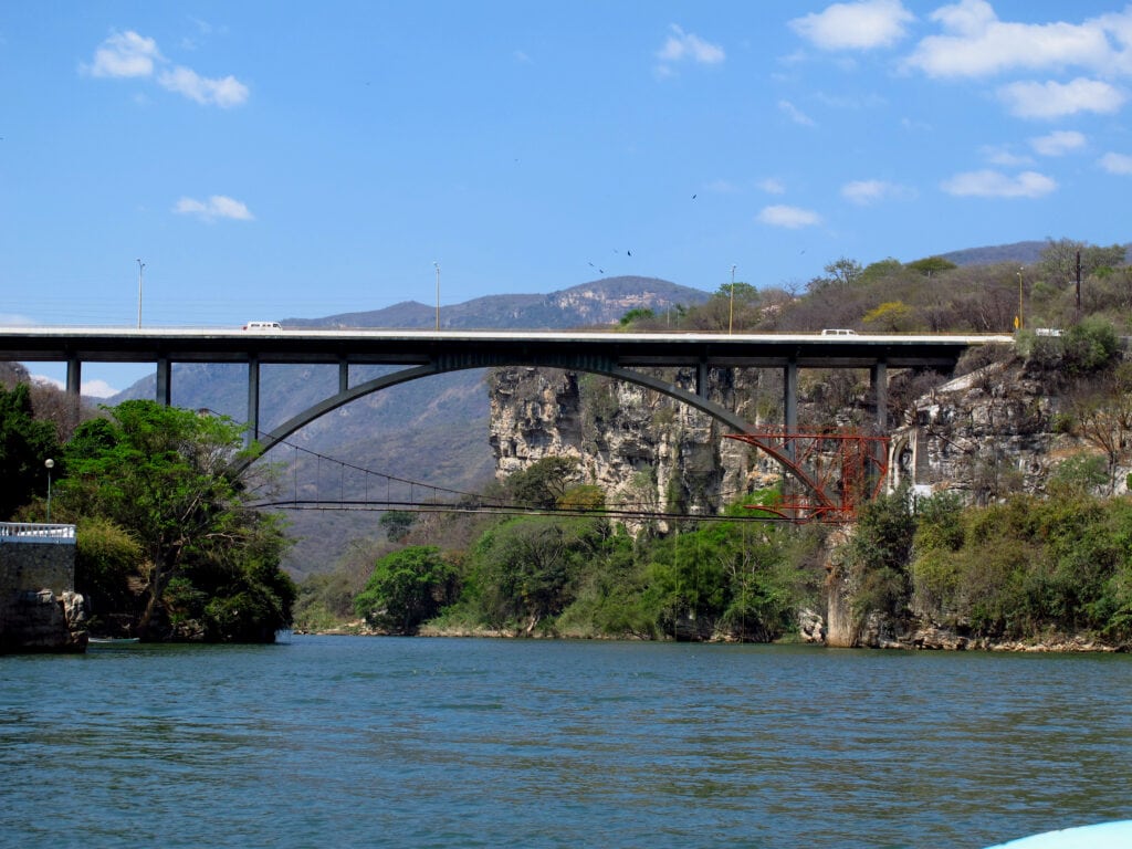 Puente sobre el Cañón del Sumidero
