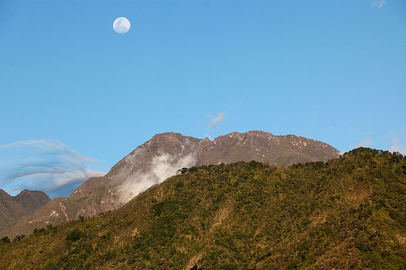 luna en Volcán Barú