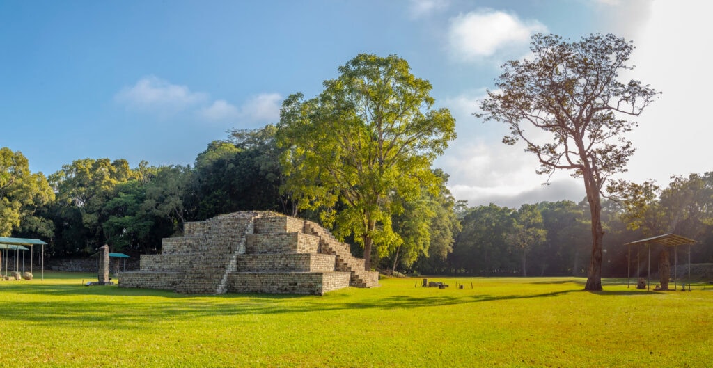 Pirámides en las ruinas de Copán