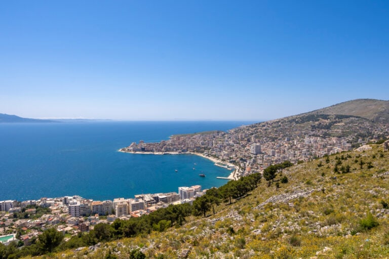 bahía de Albania