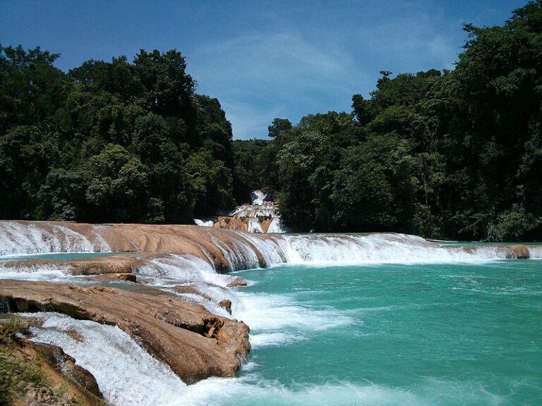las cascadas de Agua Azul en chiapas