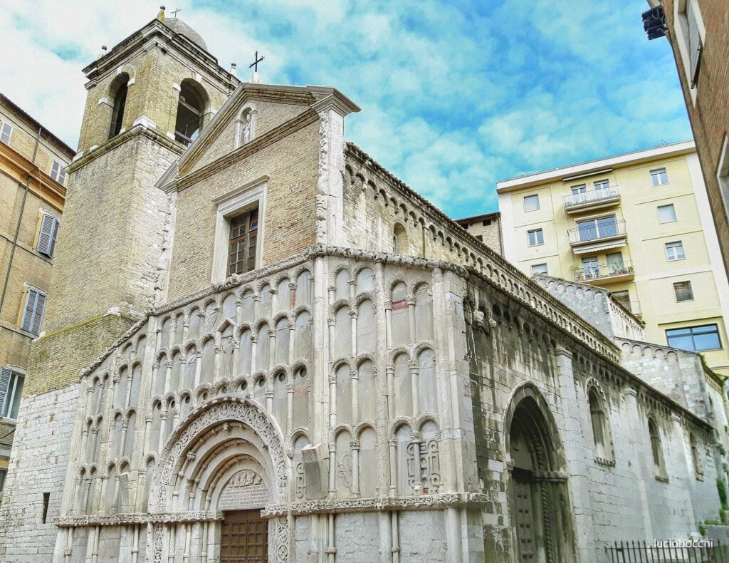 iglesias-de-Ancona