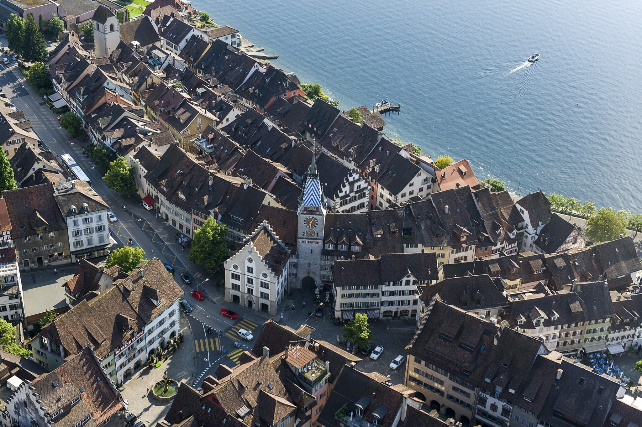 Zug, una hermosa ciudad de Suiza