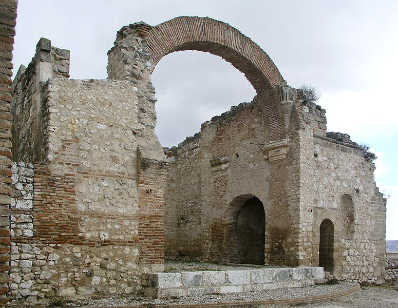 Iglesia de San Pedro (ruinas) en Hita