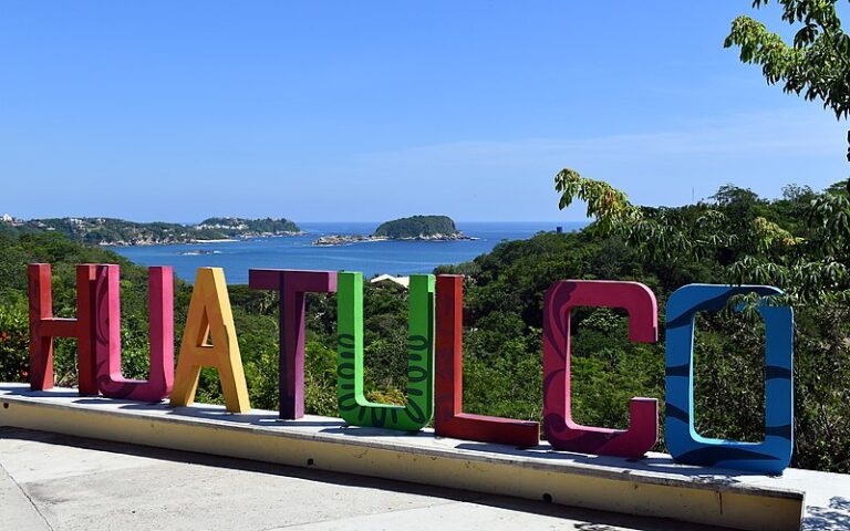 Letras en Huatulco México