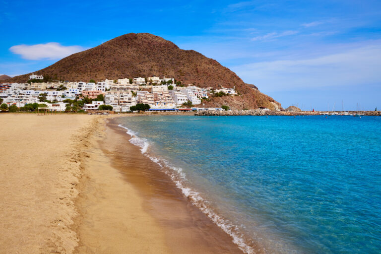 Pueblos de Almería con playa