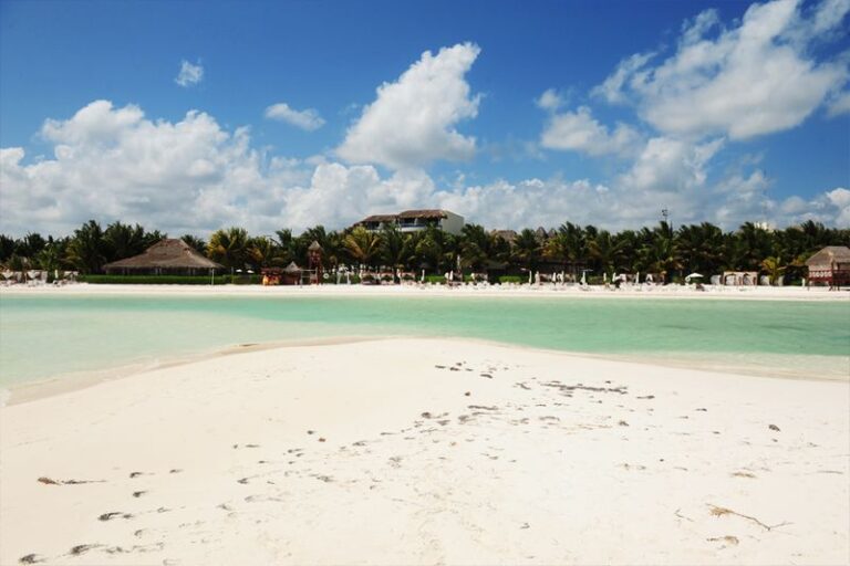playa de punta maroma