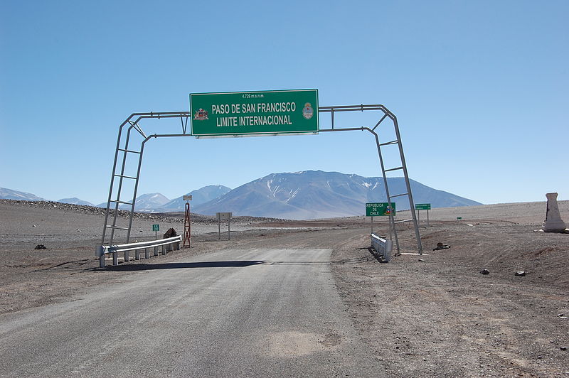 Cruzando la frontera entre Argentina y Chile
