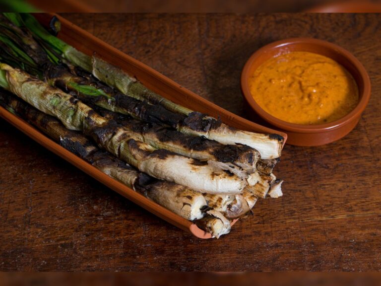 Dónde comer calçots en Barcelona