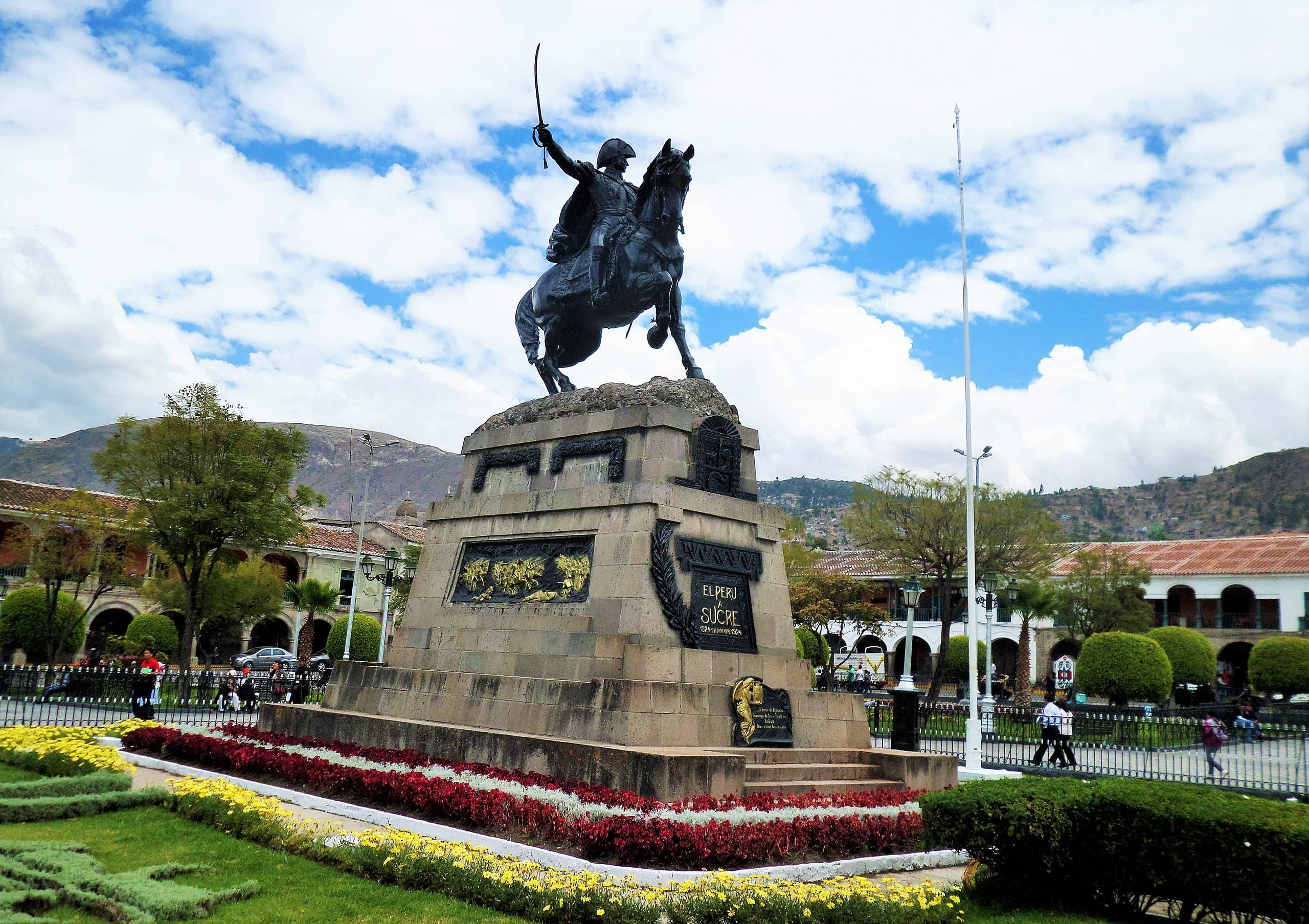 Plaza-de-Armas-de-Ayacucho