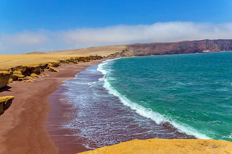Playas cerca de Lima: Paracas Playa Roja