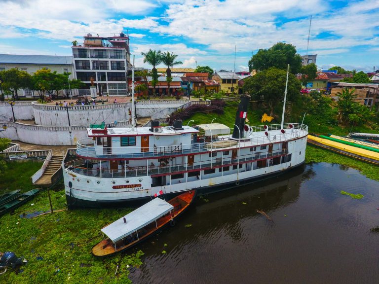barco-museo-de-Iquitos