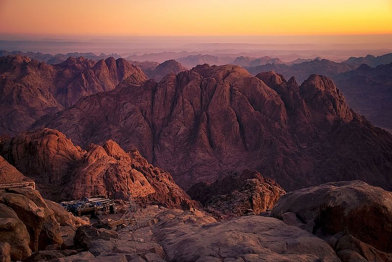 amanecer en el Monte Sinaí
