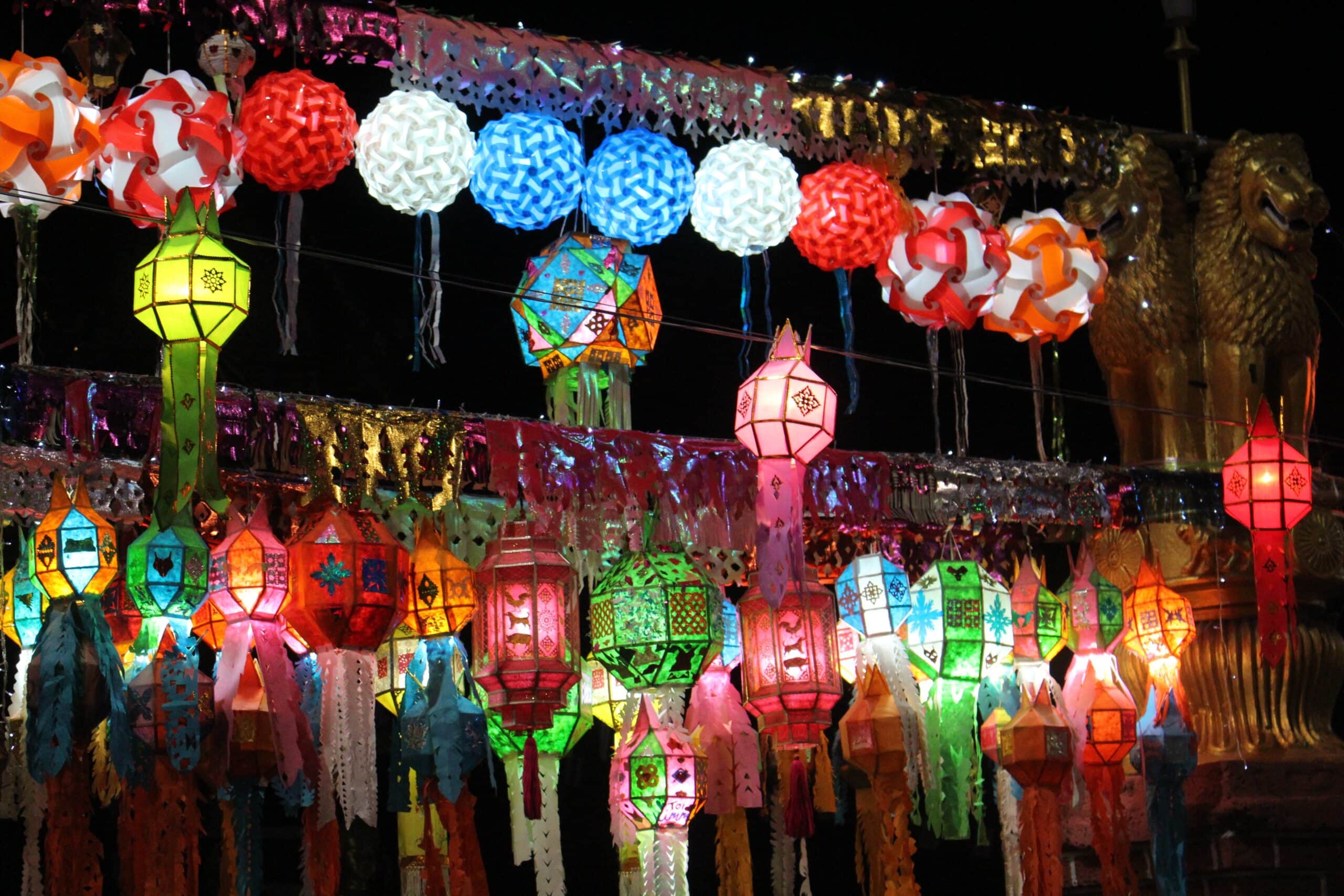 lámparas de luz en tailandia