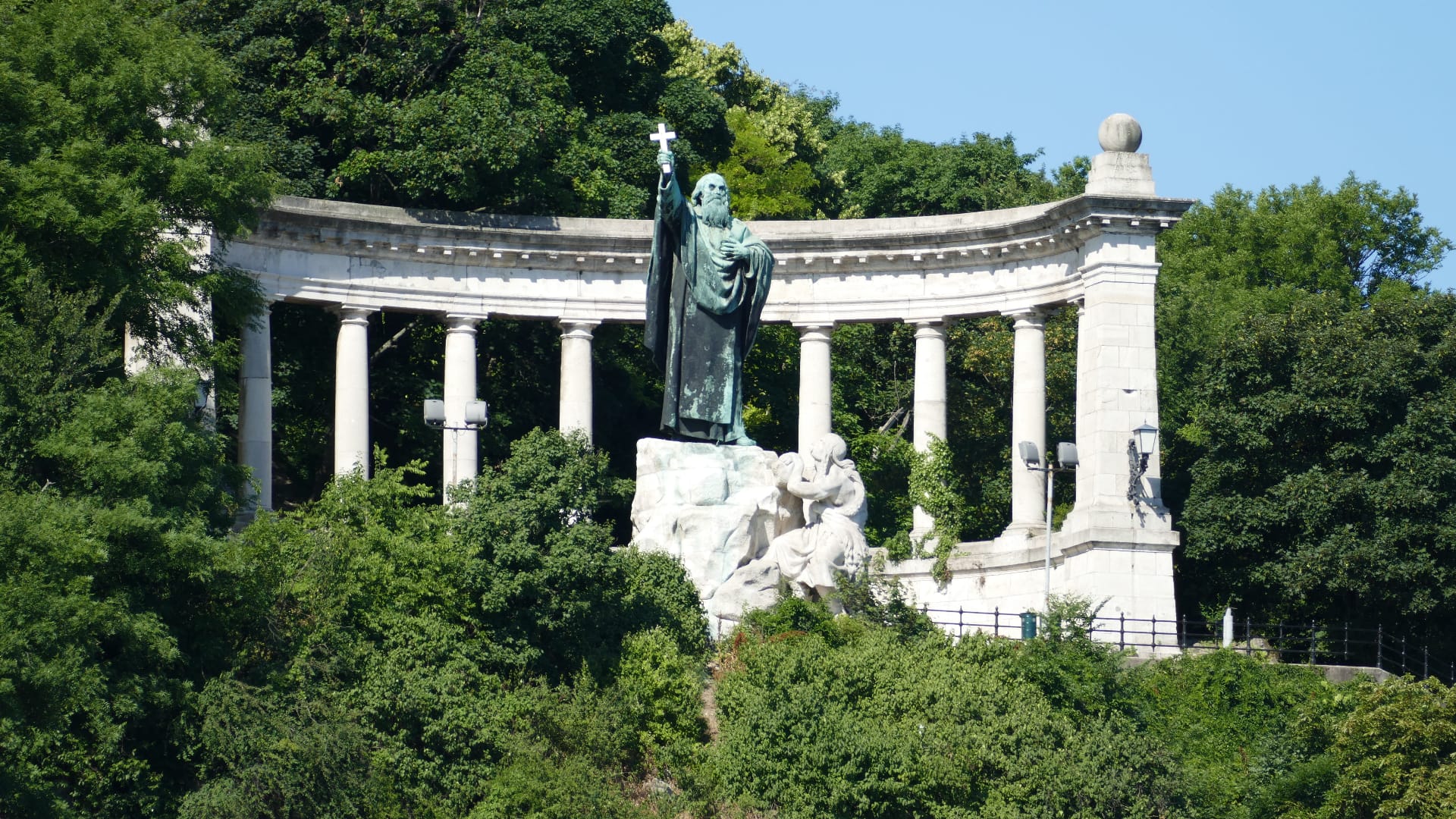estatua en la Colina Gellért