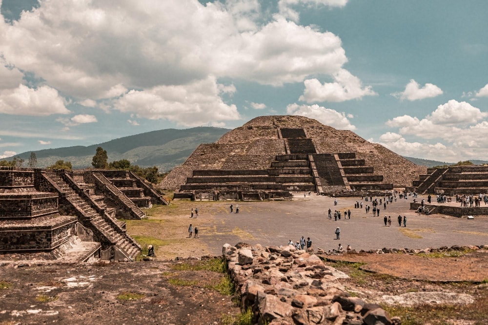 Pirámide-del-Sol-Teotihuacán