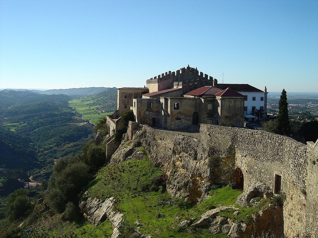 castillo-de-palmela-portugal
