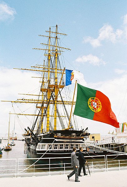 Fragata D. Fernando II e Glória em Lisboa