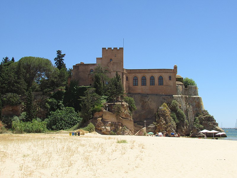 castillo en Praia da Angrinha