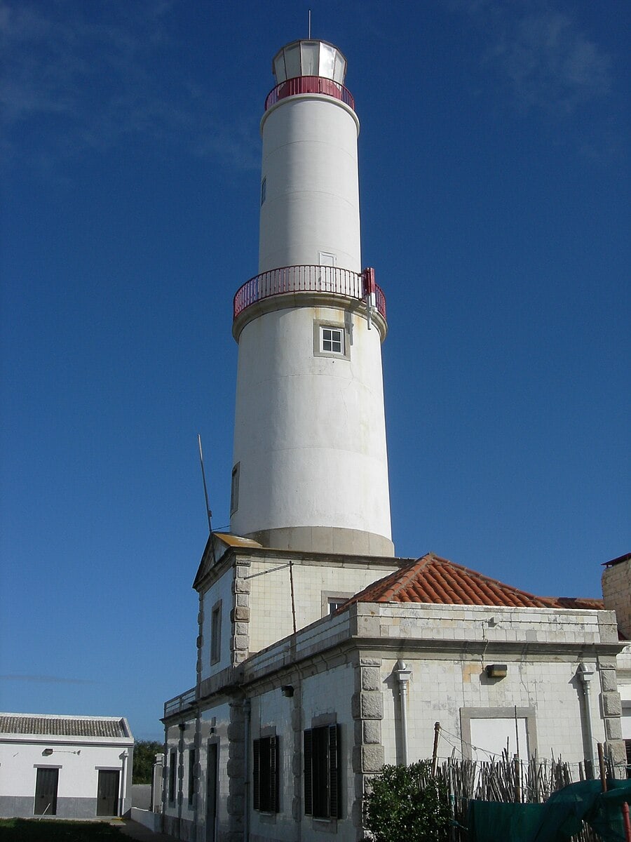 Faro de Sines.