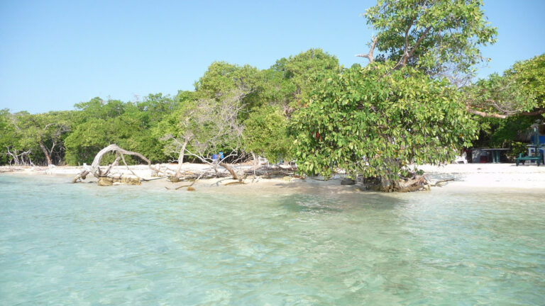 Rincón-del-Mar-Colombia